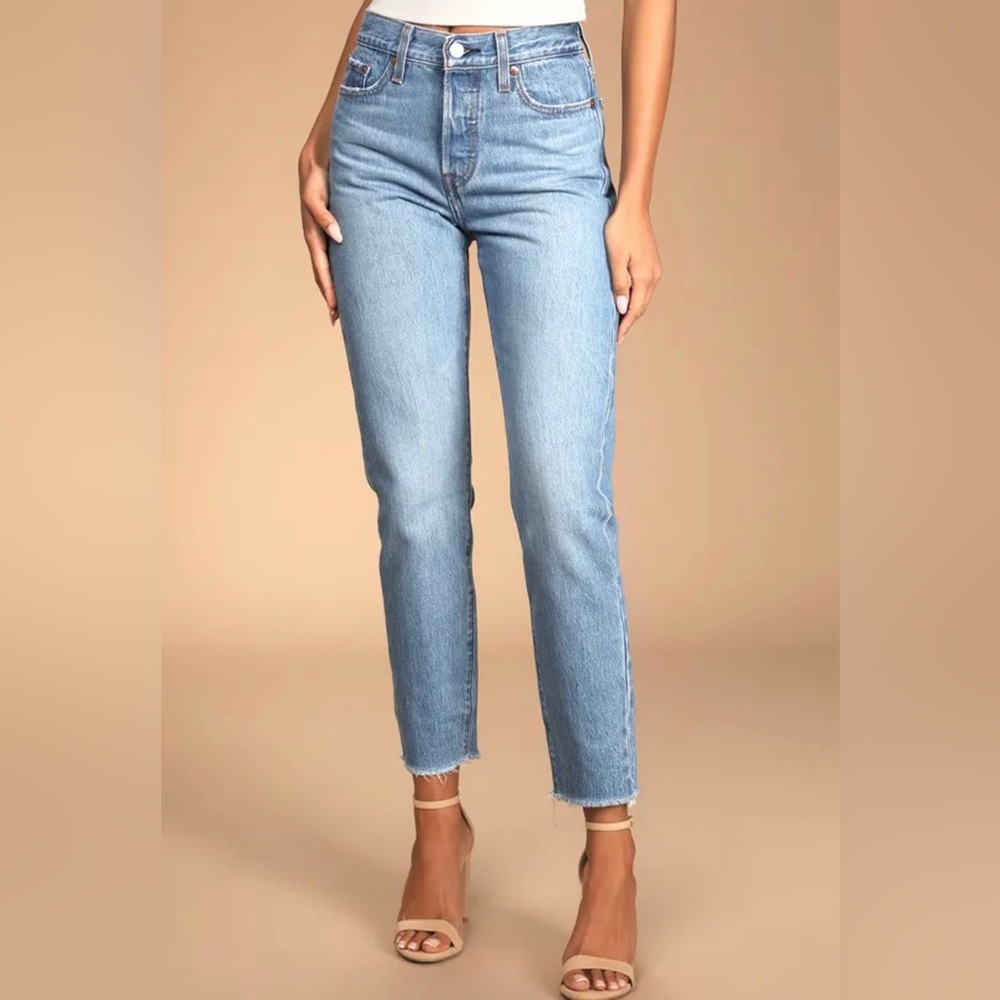 Levi’s Wedgie Straight